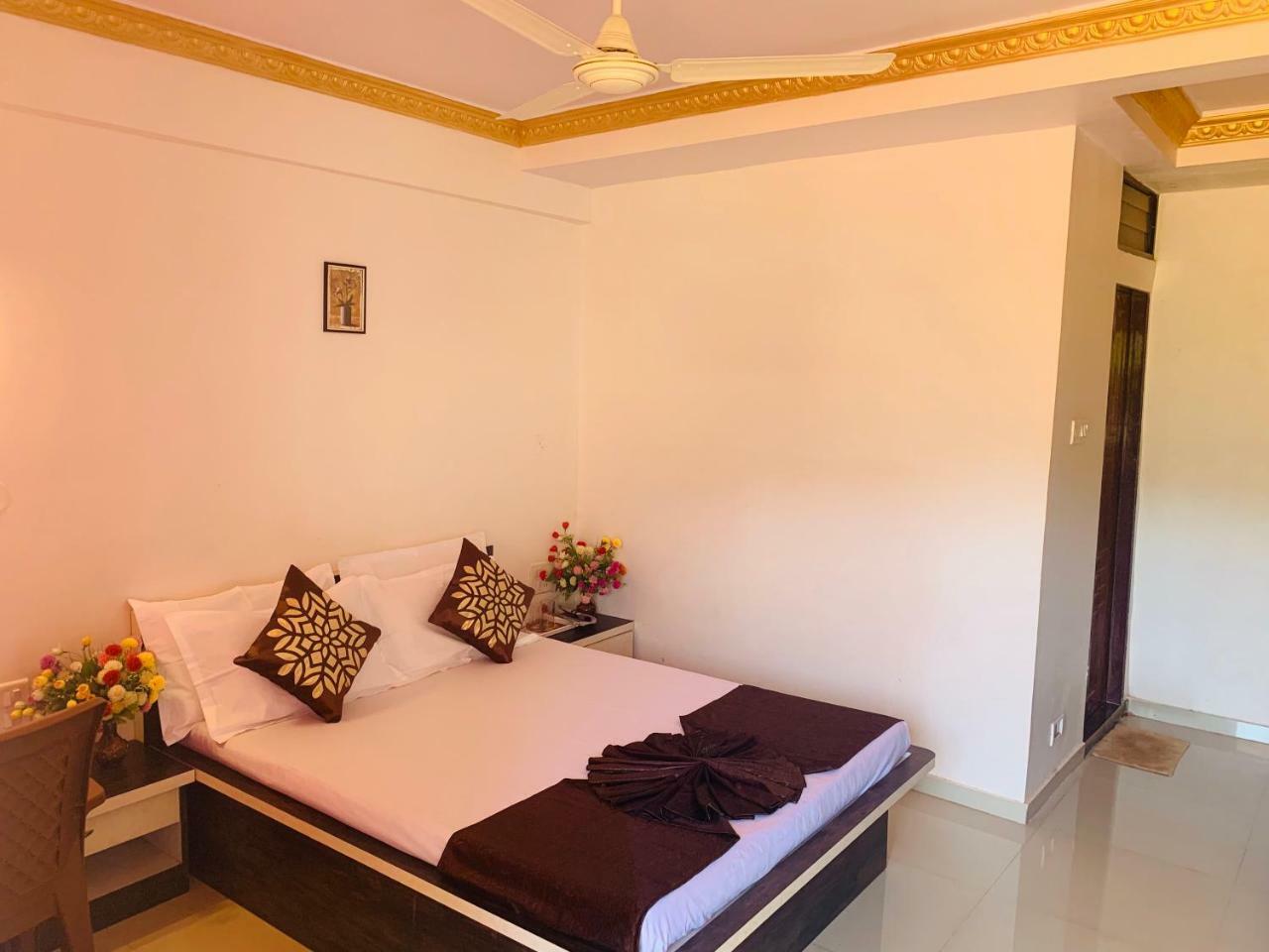 Stay Classy Mahabaleshwar Exterior photo